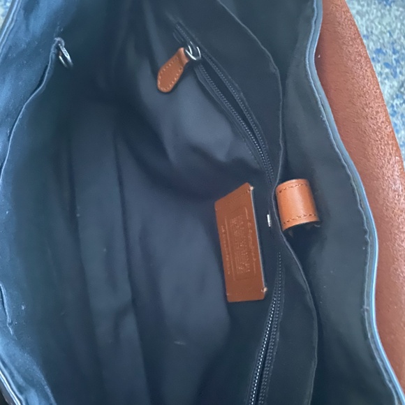 COACH mens briefcase leather ,beautiful brown colour very roomy - Picture 7 of 8